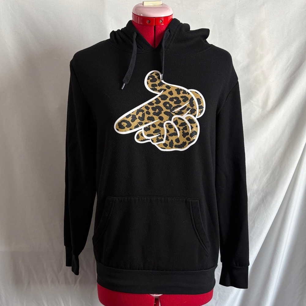 Crooks & Castles Black Hoodie with Leopard Print Design SM419